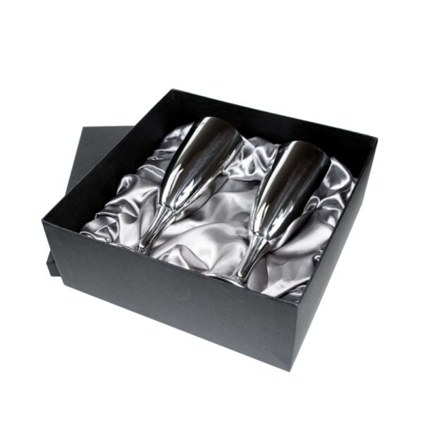 pair-champagne-flutes-boxed